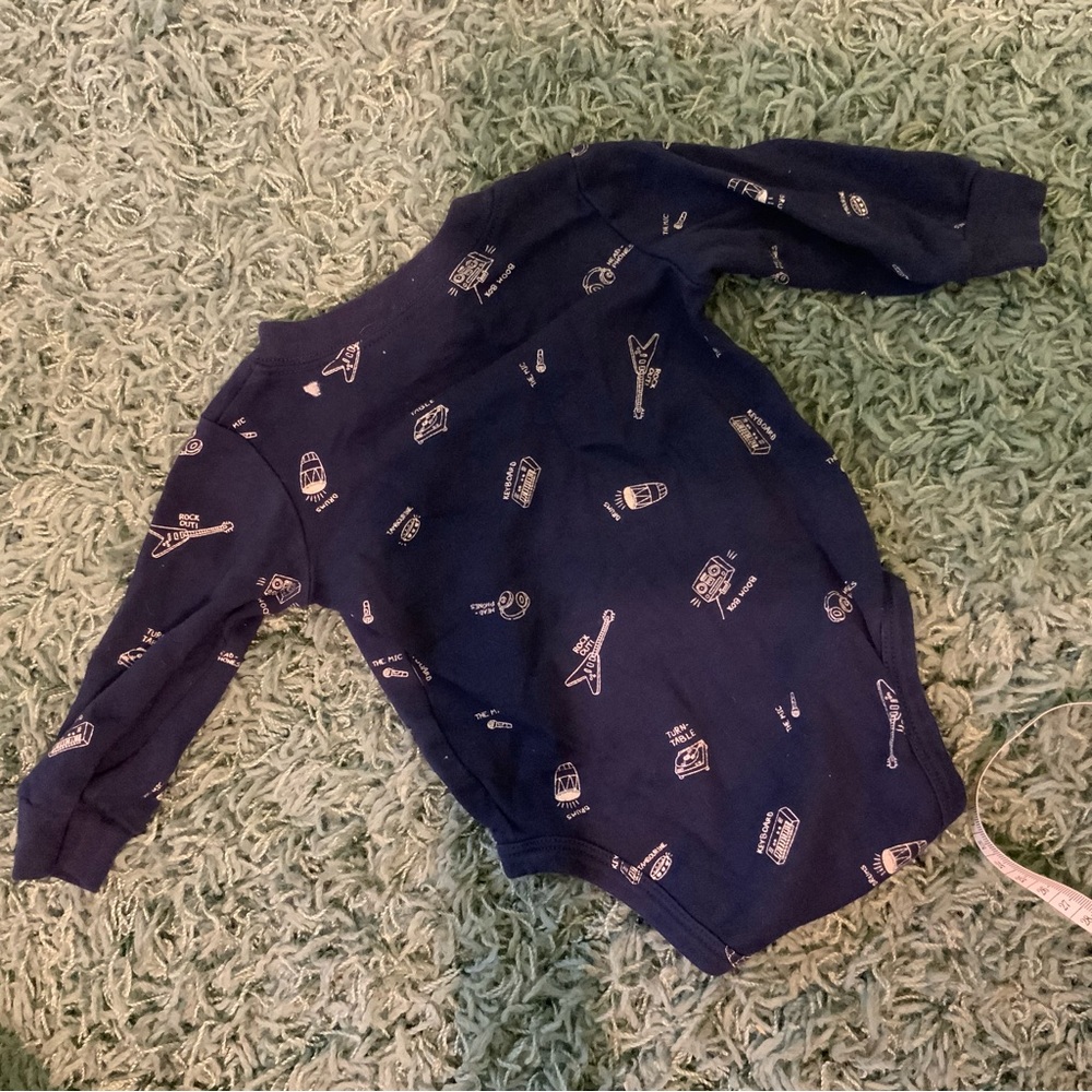 ⭐️ 5 for $15 Rockstar Long Sleeve Onesie - Picture 5 of 5